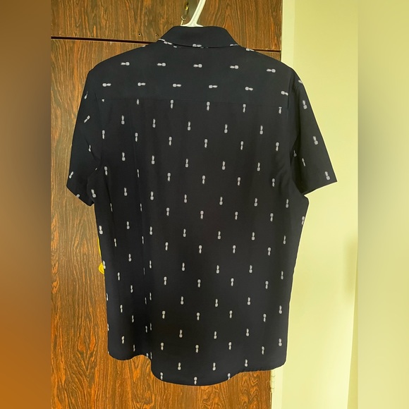 Men’s M summer button up - Picture 2 of 4